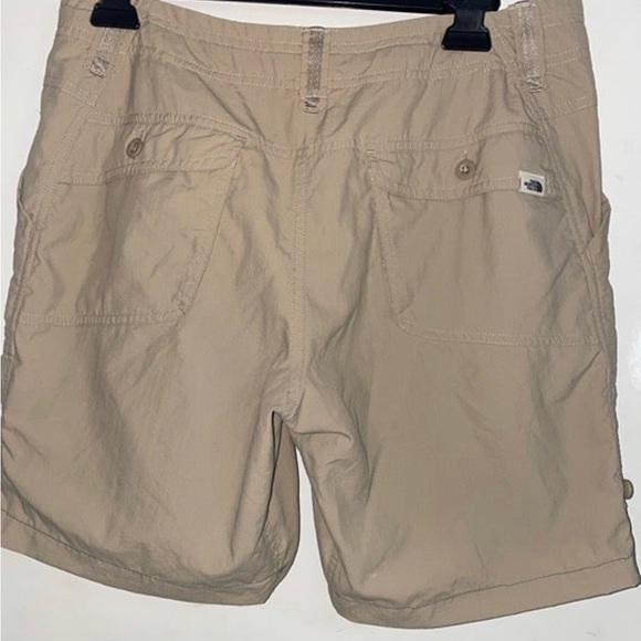 Northface shorts hiking ,camping ,outdoor recreational shorts women’s size 8 - Picture 7 of 7